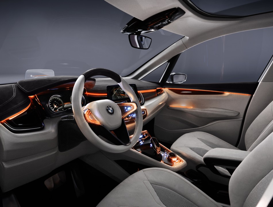 017-BMW-Concept-Active-Tourer