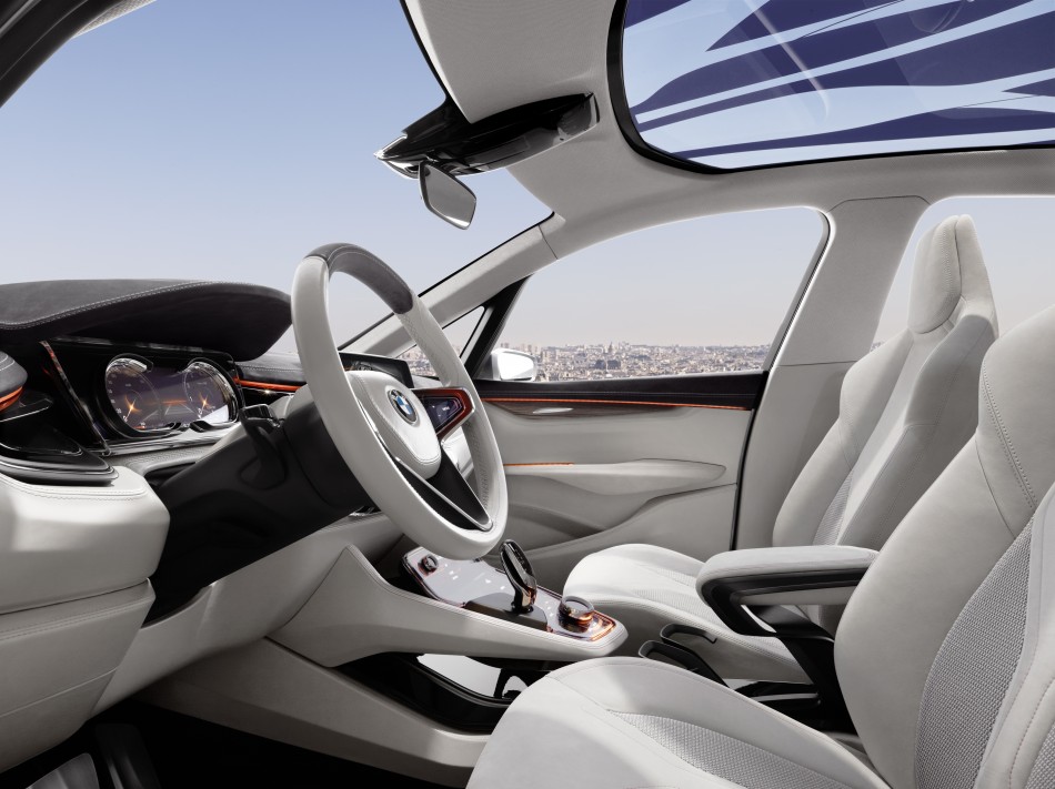 024-BMW-Concept-Active-Tourer