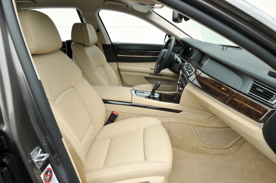 029-bmw-7-series-long-wheelbase-facelift