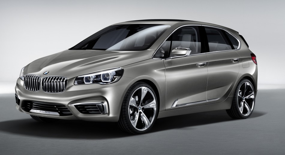032-BMW-Concept-Active-Tourer