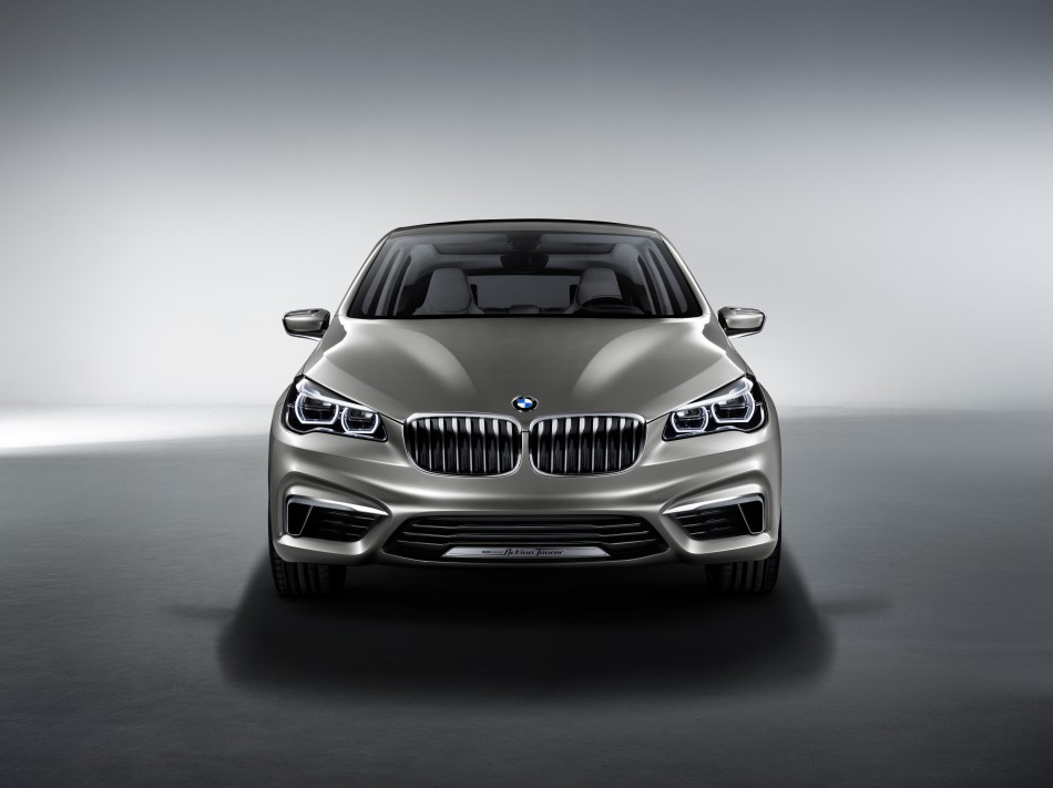 037-BMW-Concept-Active-Tourer