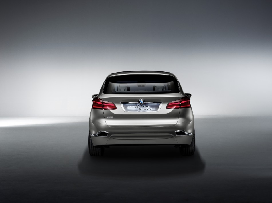 039-BMW-Concept-Active-Tourer