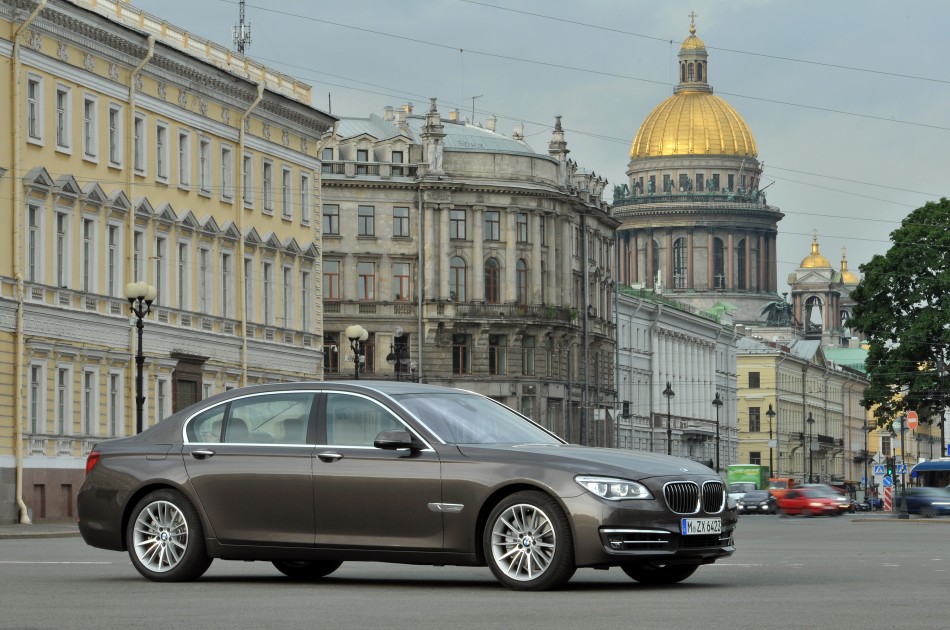 040-bmw-7-series-long-wheelbase-facelift