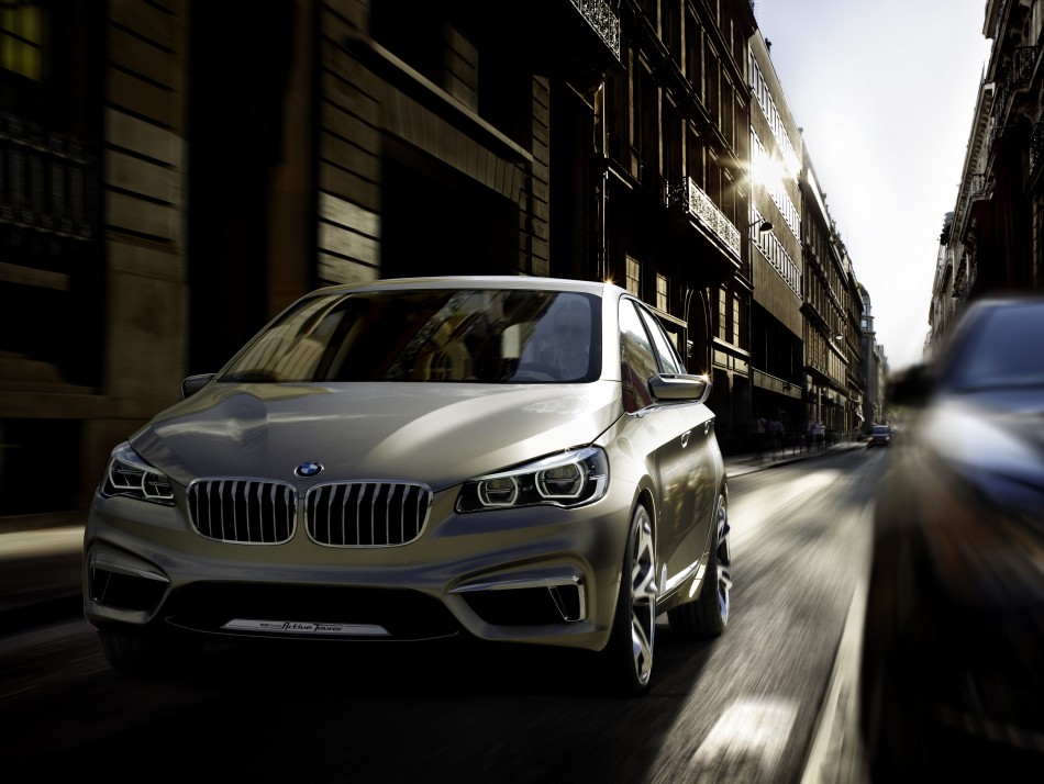 046-BMW-Concept-Active-Tourer