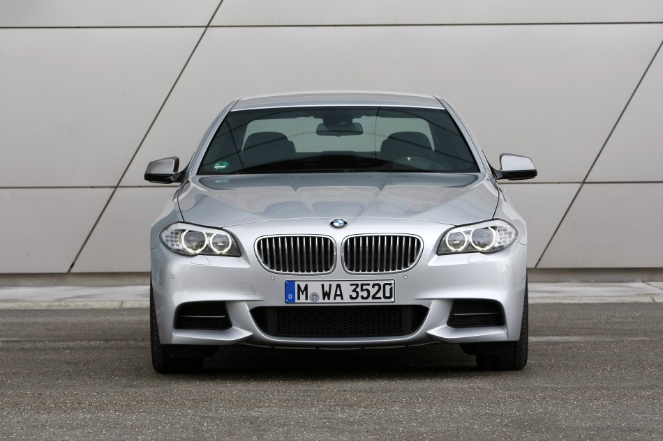 046-m550xd