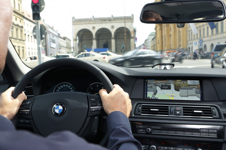 048-2012-connecteddrive