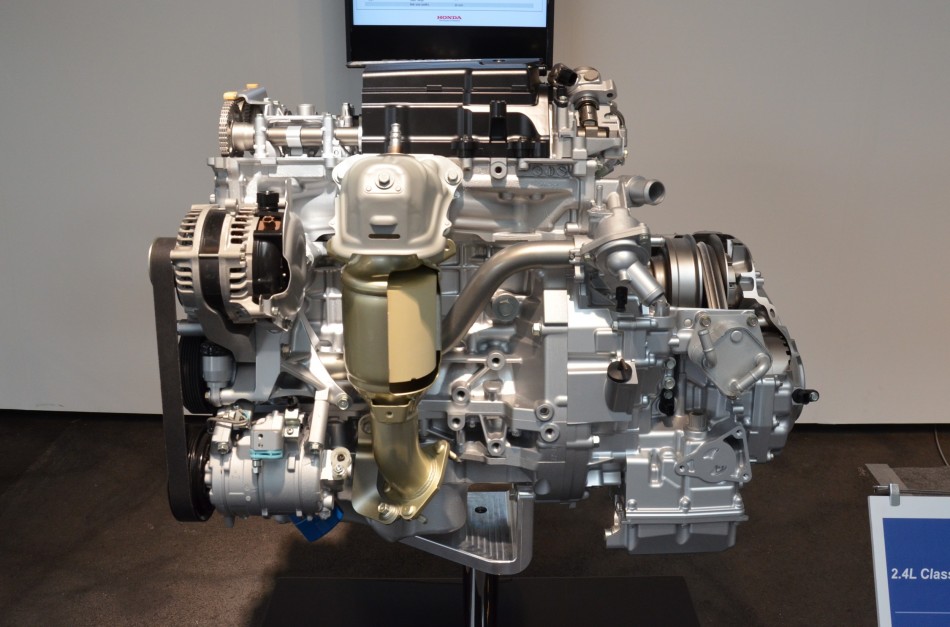 2.4 DI with new CVT 01