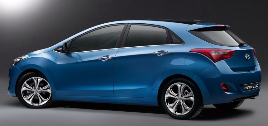 2012-Hyundai-i30-1