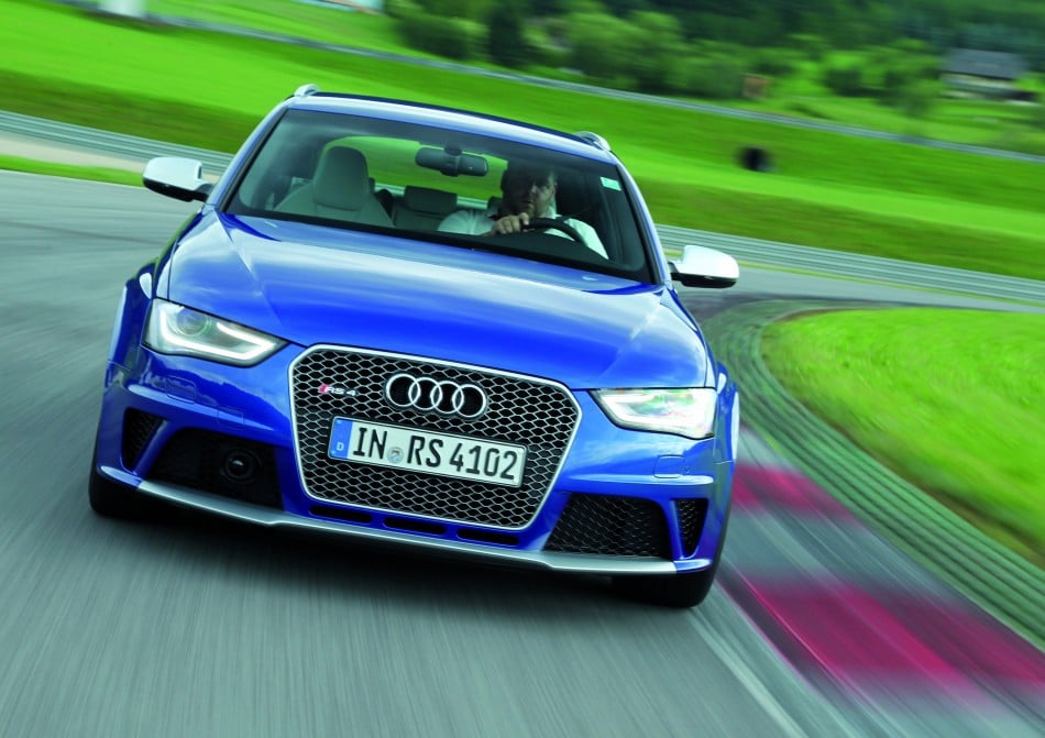 Audi RS 4 Avant/Fahraufnahme