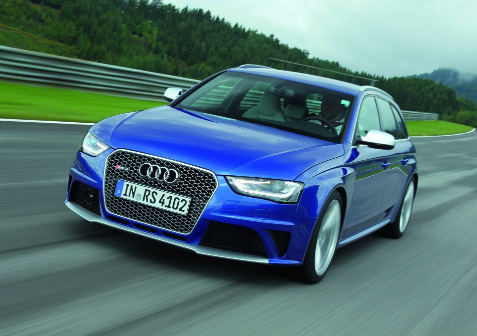 Audi RS 4 Avant/Fahraufnahme