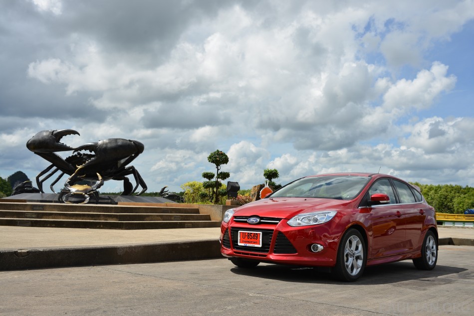 2012-ford-focus-krabi-110