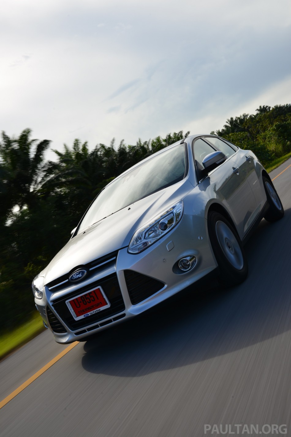 2012-ford-focus-krabi-135