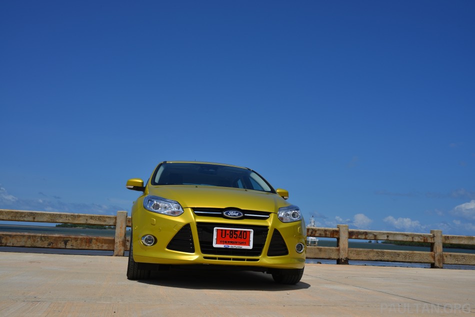 2012-ford-focus-krabi-29