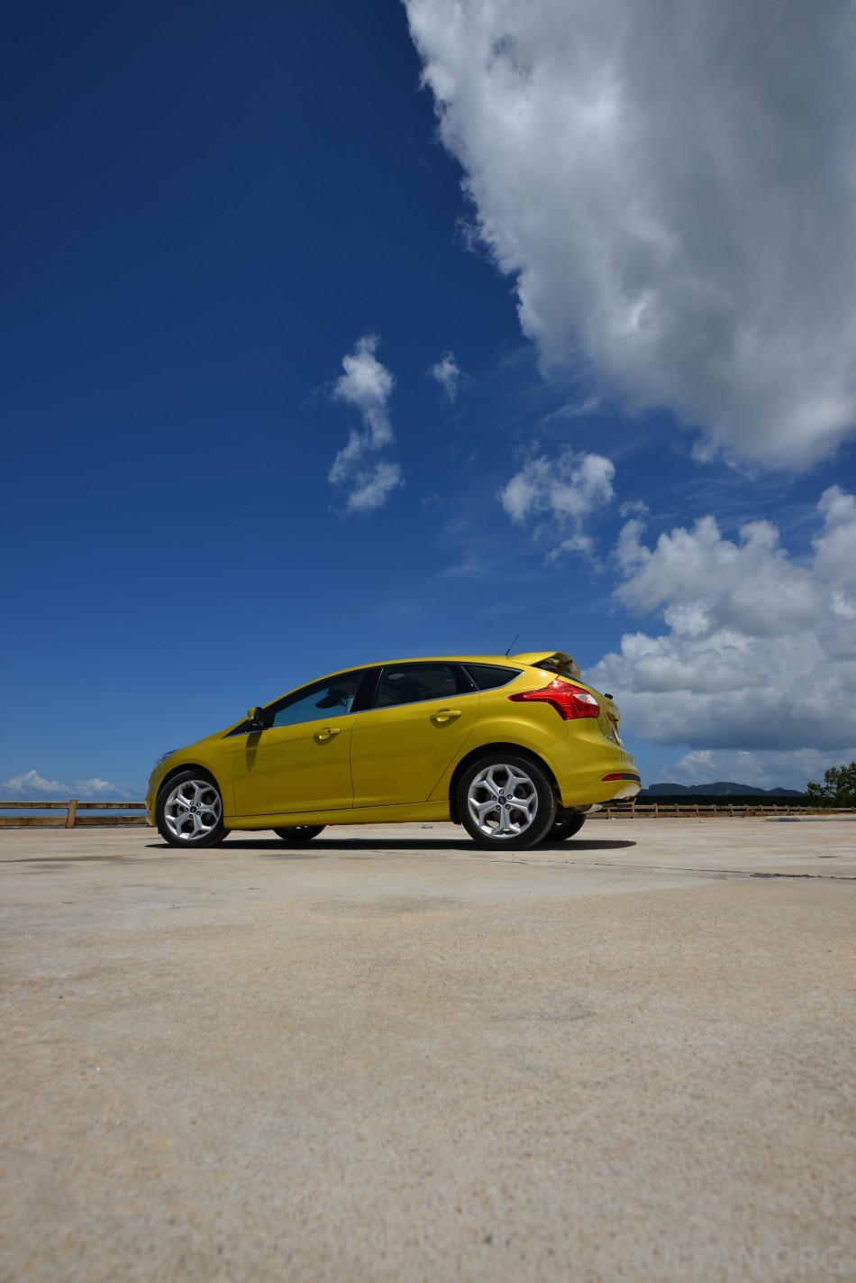 2012-ford-focus-krabi-48