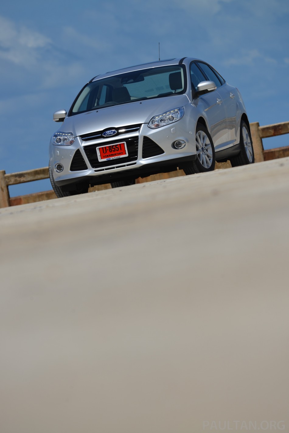 2012-ford-focus-krabi-55