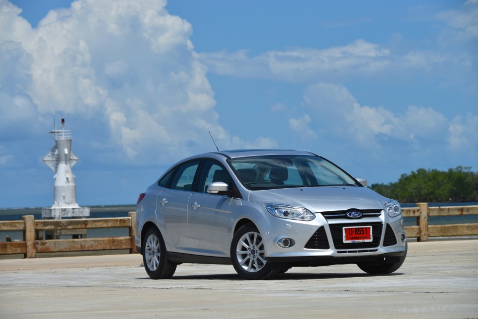 2012-ford-focus-krabi-62