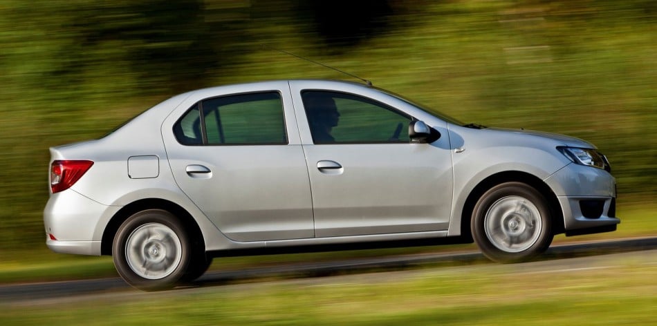 2013 Dacia Logan-03