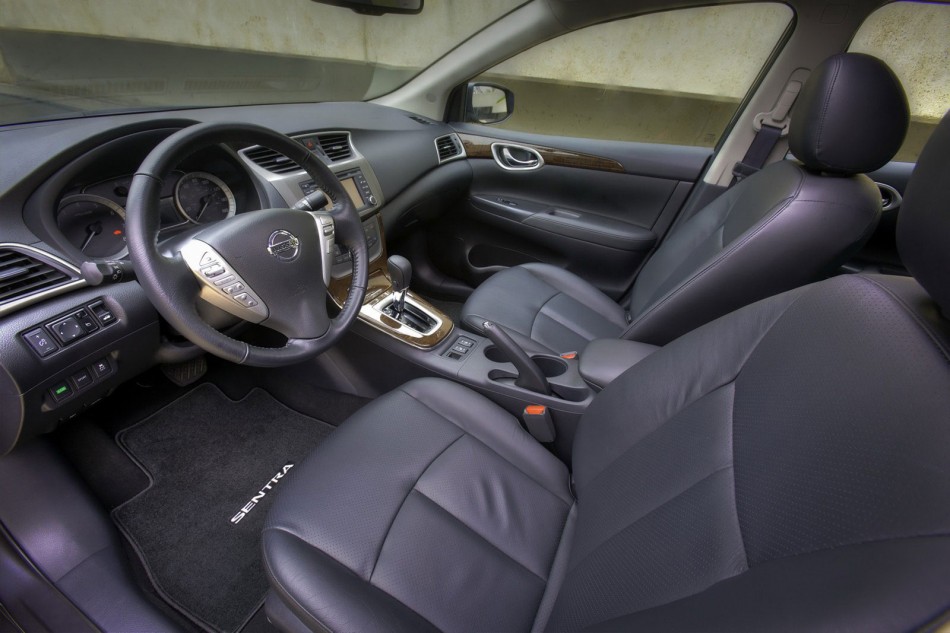 2013 US Sentra-04