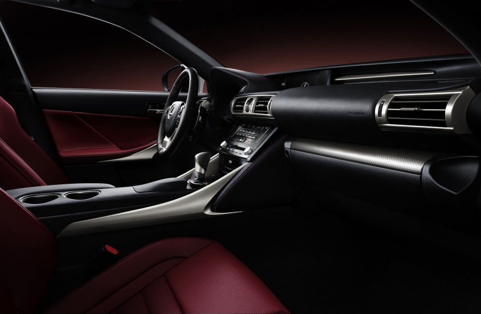 2013-lexus-is0004