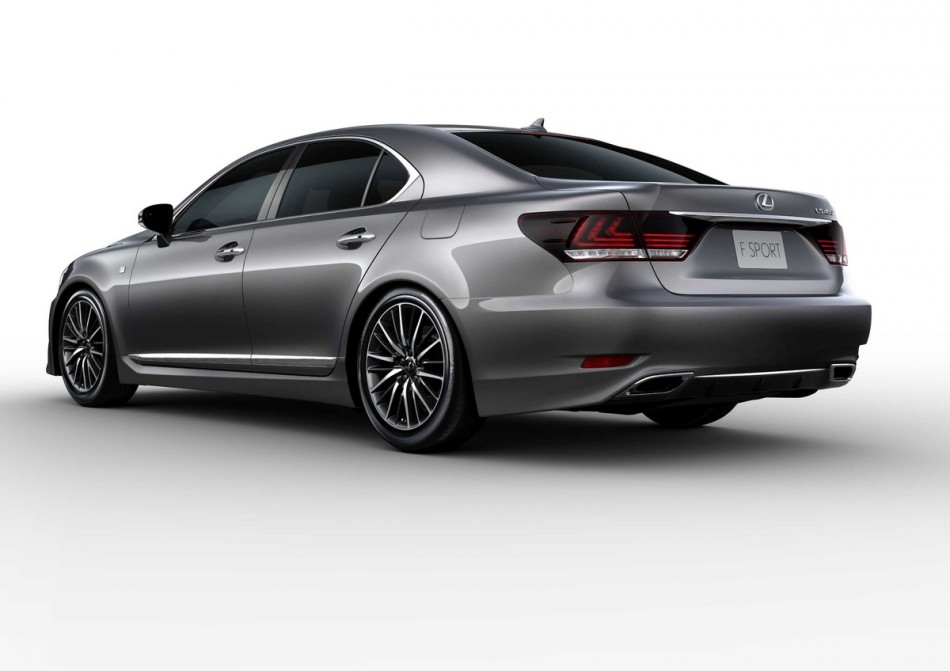 2013-lexus-ls-leak-07
