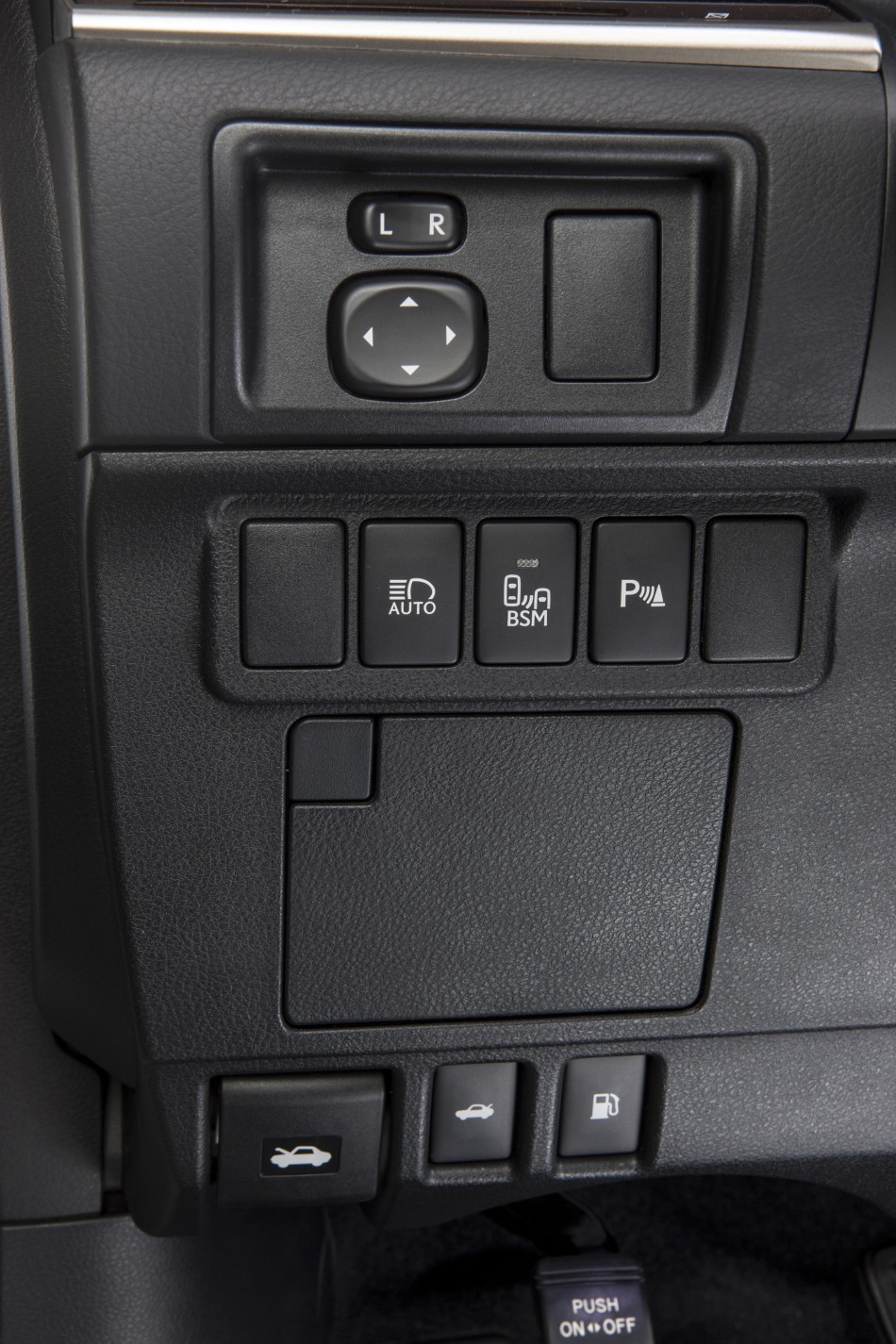 2013_Lexus_ES_350_21