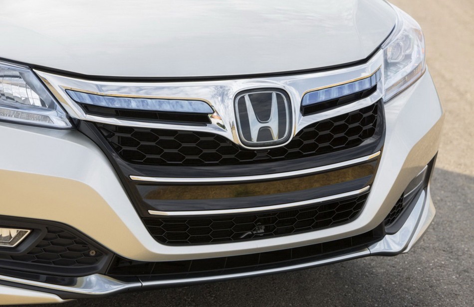 2014 Accord PHEV-21