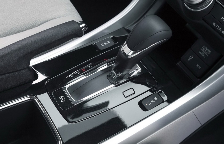 2014 Accord PHEV-32
