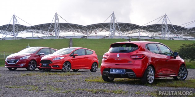 Ford_Fiesta_ST_vs_Peugeot_208_GTI_vs_Renault_Clio_RS_ 005