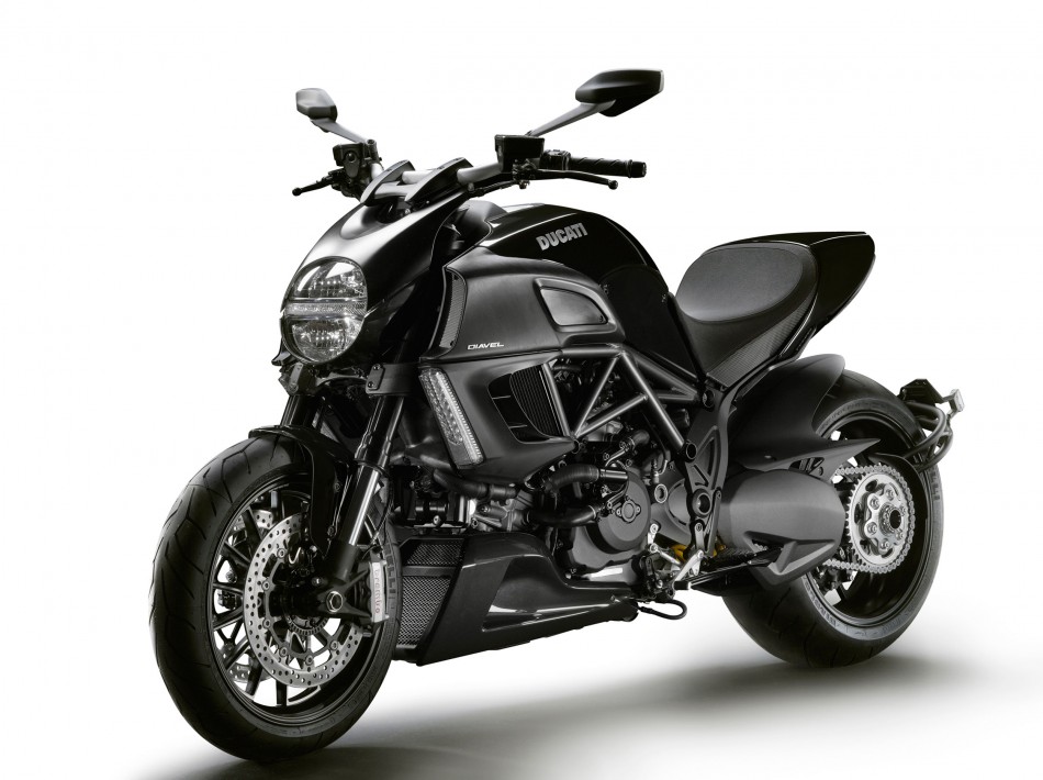 3-02_Diavel