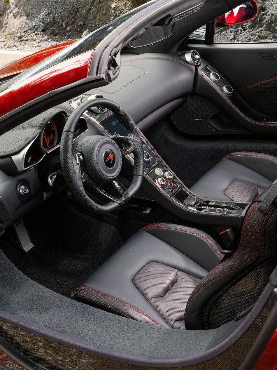 575013_68319-McLaren_12C_Spider-008