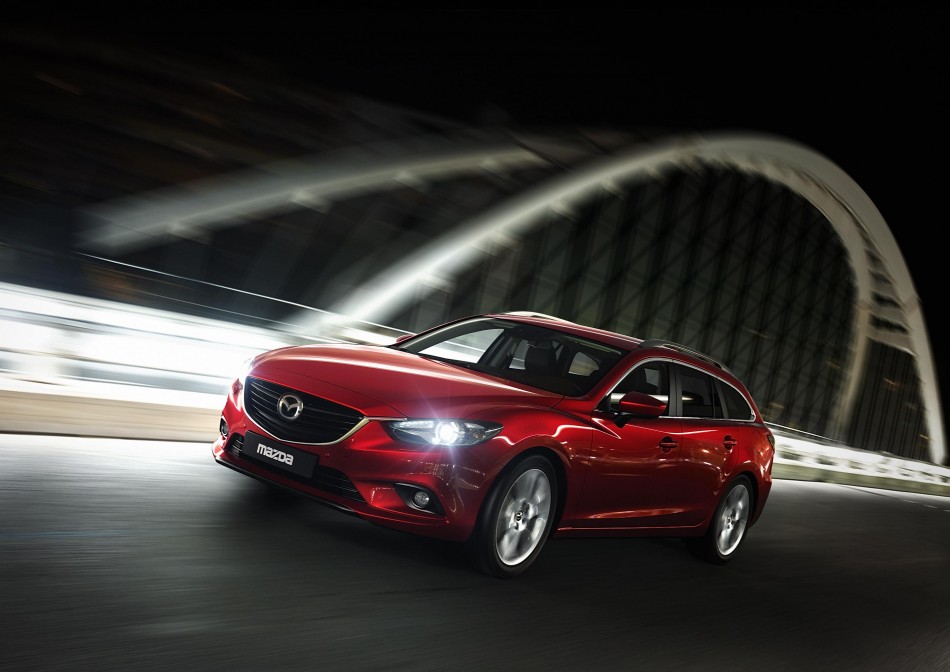 592045_Mazda6_Wagon_2012_01