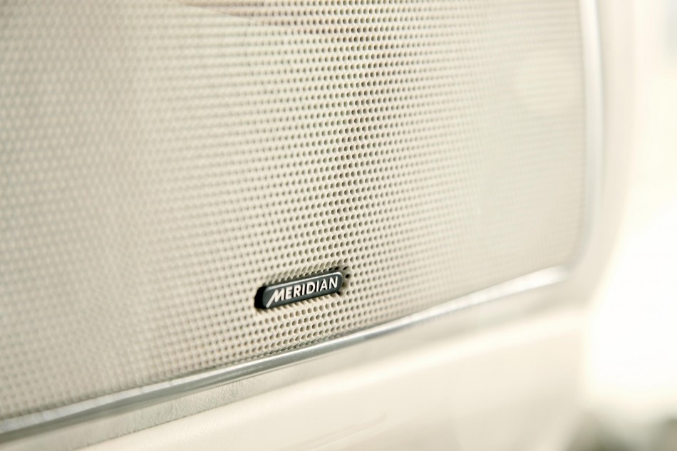 594216_LR_Range_Rover_Detail_12