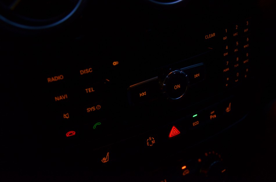 B-Class-Details-Int-5