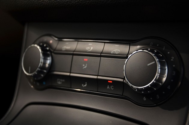 B-Class-Details-Int-9