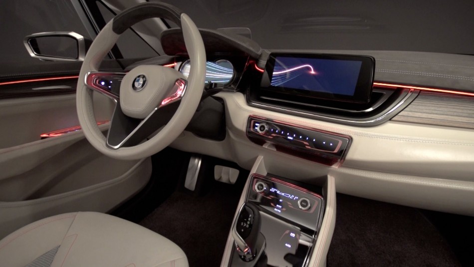 BMW-Concept-Active-Tourer-007