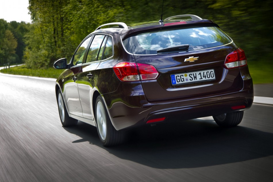 Cruze Wagon-16