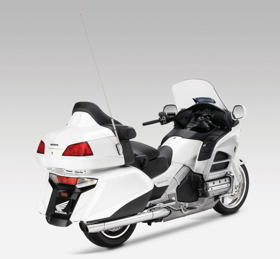 Honda-2012-Gold-Wing-in-Pearl-Fadeless-White-(back)@