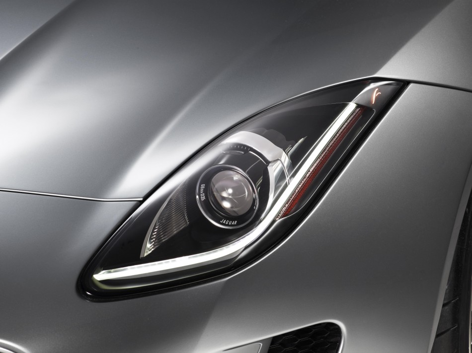 JAGUAR_C-X16_STUDIO_13