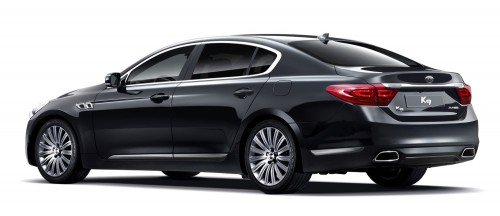 Kia-K9-(rear-quarter)