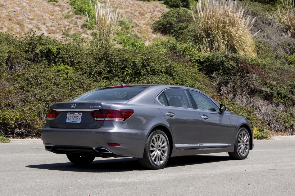 Lexus LS460 Press-20