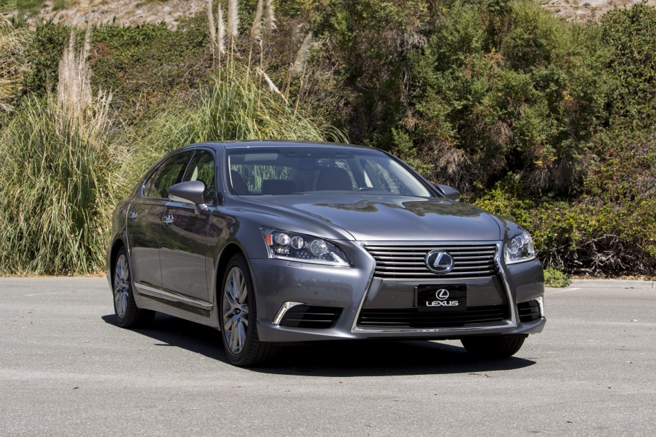 Lexus LS460 Press-43