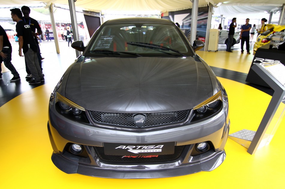 LotusR317