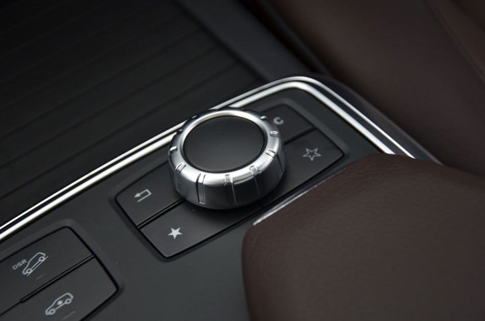 M-Class-Details-Int-11