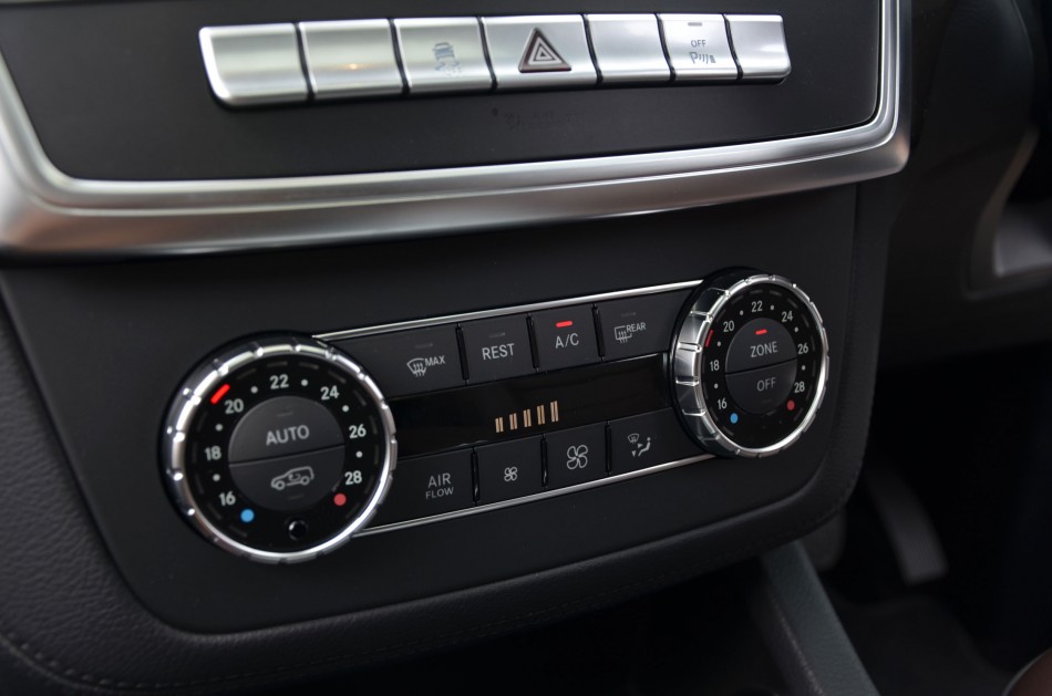 M-Class-Details-Int-14