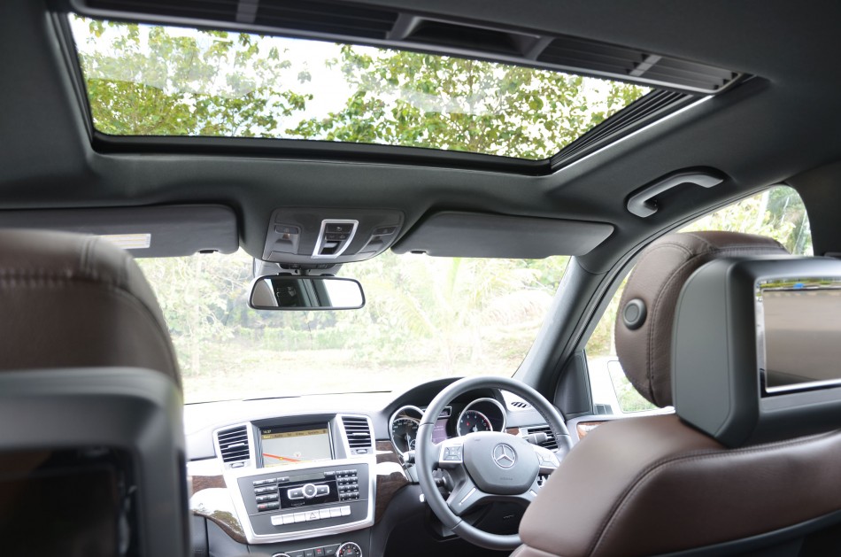 M-Class-Interior-5