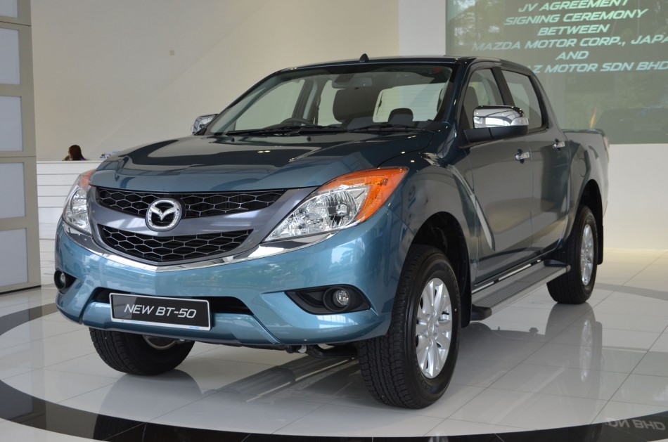 Mazda BT-50-08