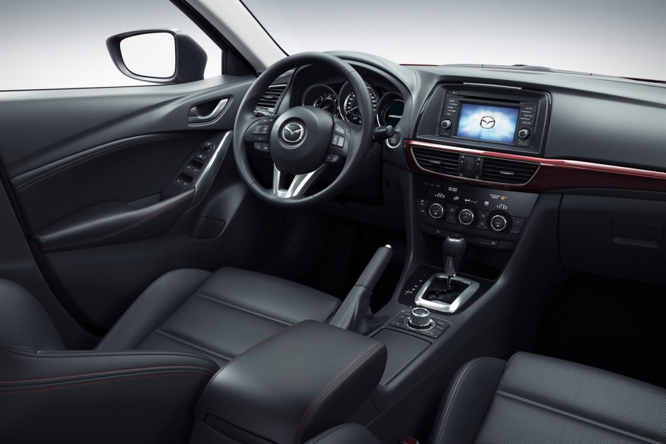 Mazda6 Wagon-02