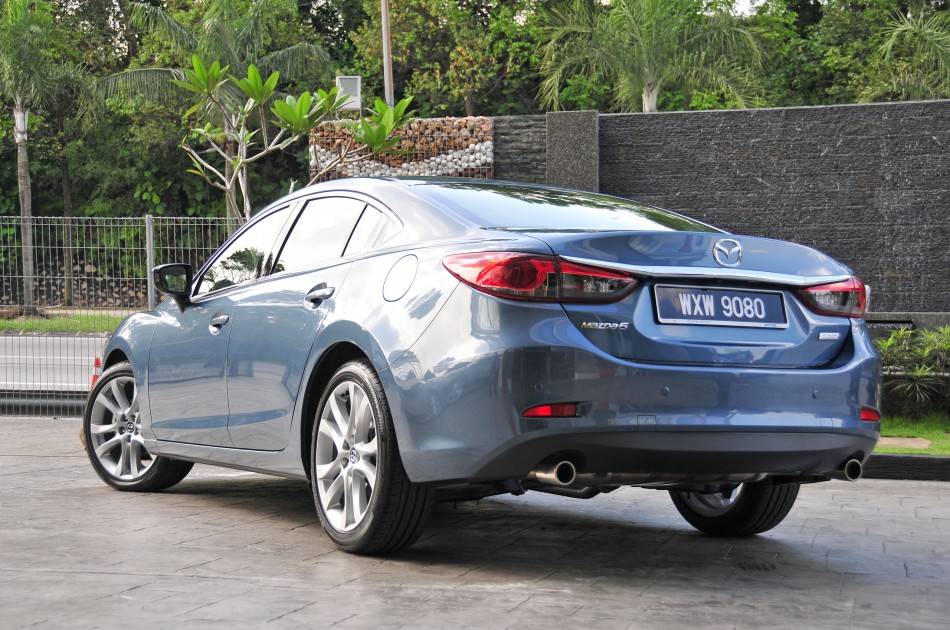 Mazda6_2.5rear