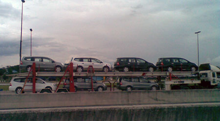 Nissan_Livina_Trailer_1