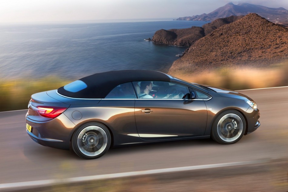 Opel Vauxhall Cascada-12
